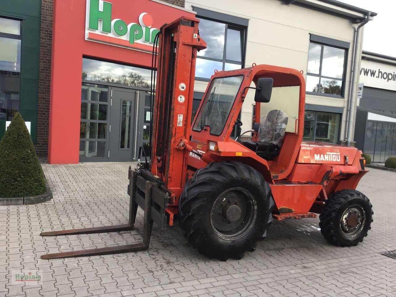 Manitou M430CP - Rough terrain forklift: picture 3 Manitou M430CP - Rough terrain forklift: picture 3