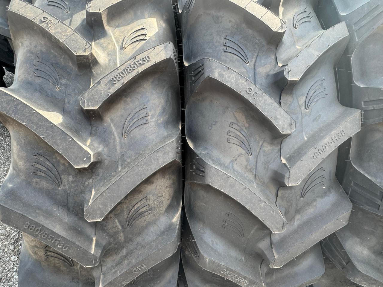380/85R30 *GRI* - Tire: picture 3 380/85R30 *GRI* - Tire: picture 3