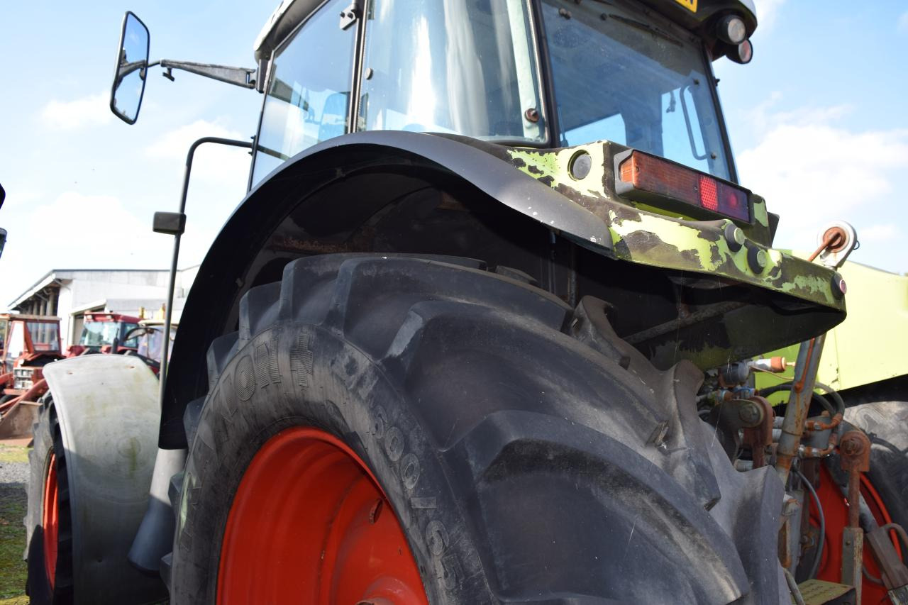 CLAAS Ares 697 ATZ - Farm tractor: picture 4 CLAAS Ares 697 ATZ - Farm tractor: picture 4