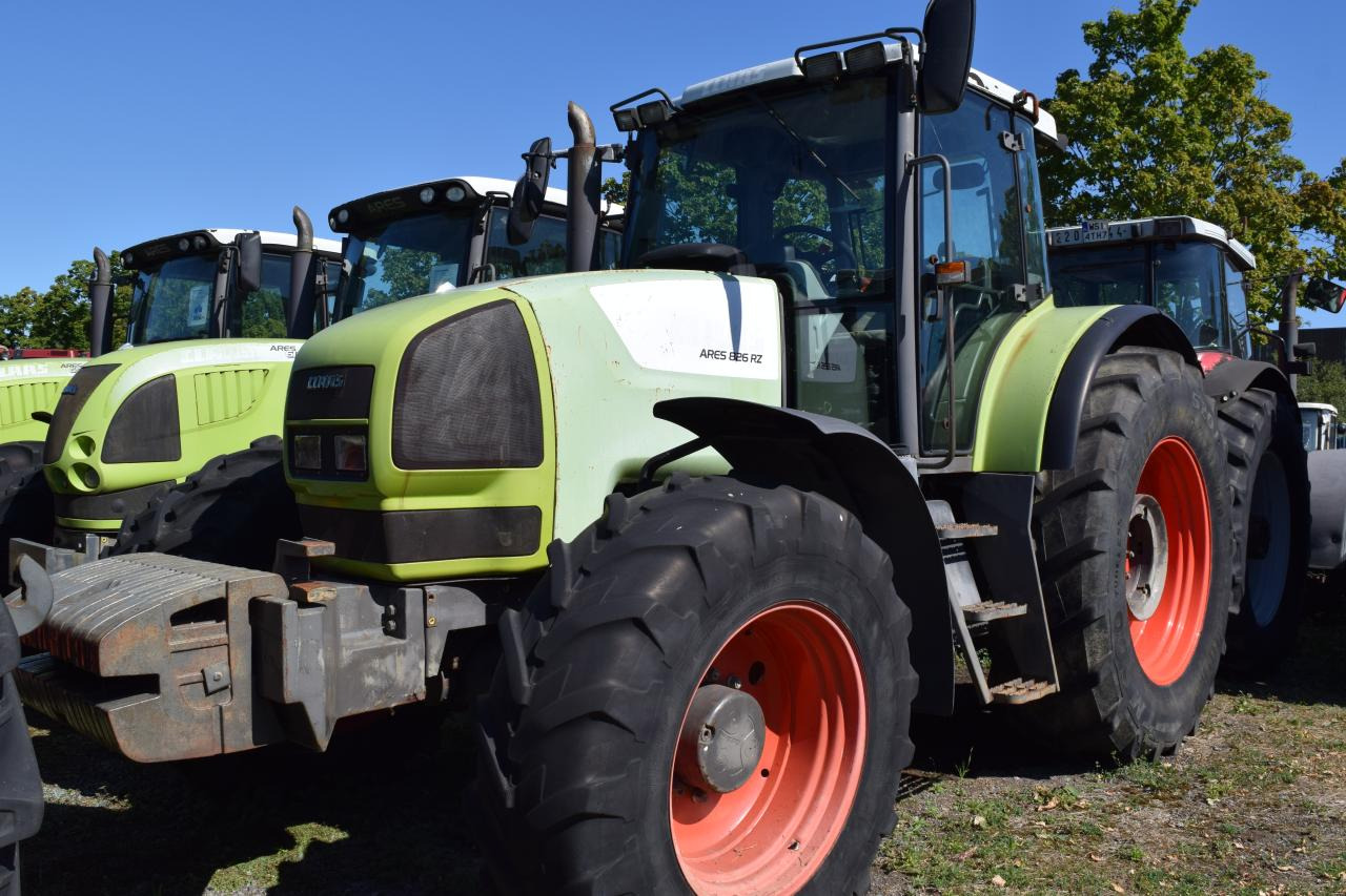CLAAS Ares 826 RZ - Farm tractor: picture 1 CLAAS Ares 826 RZ - Farm tractor: picture 1