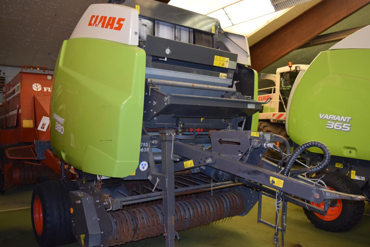 CLAAS Variant 380 RC - Round baler: picture 1 CLAAS Variant 380 RC - Round baler: picture 1