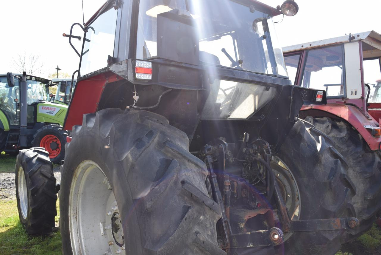 Case-IH 844 XLN - Farm tractor: picture 3 Case-IH 844 XLN - Farm tractor: picture 3