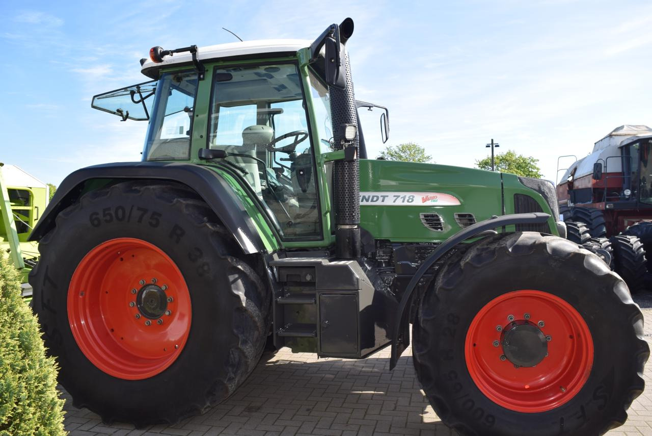 Fendt 718 Vario TMS - Farm tractor: picture 2 Fendt 718 Vario TMS - Farm tractor: picture 2
