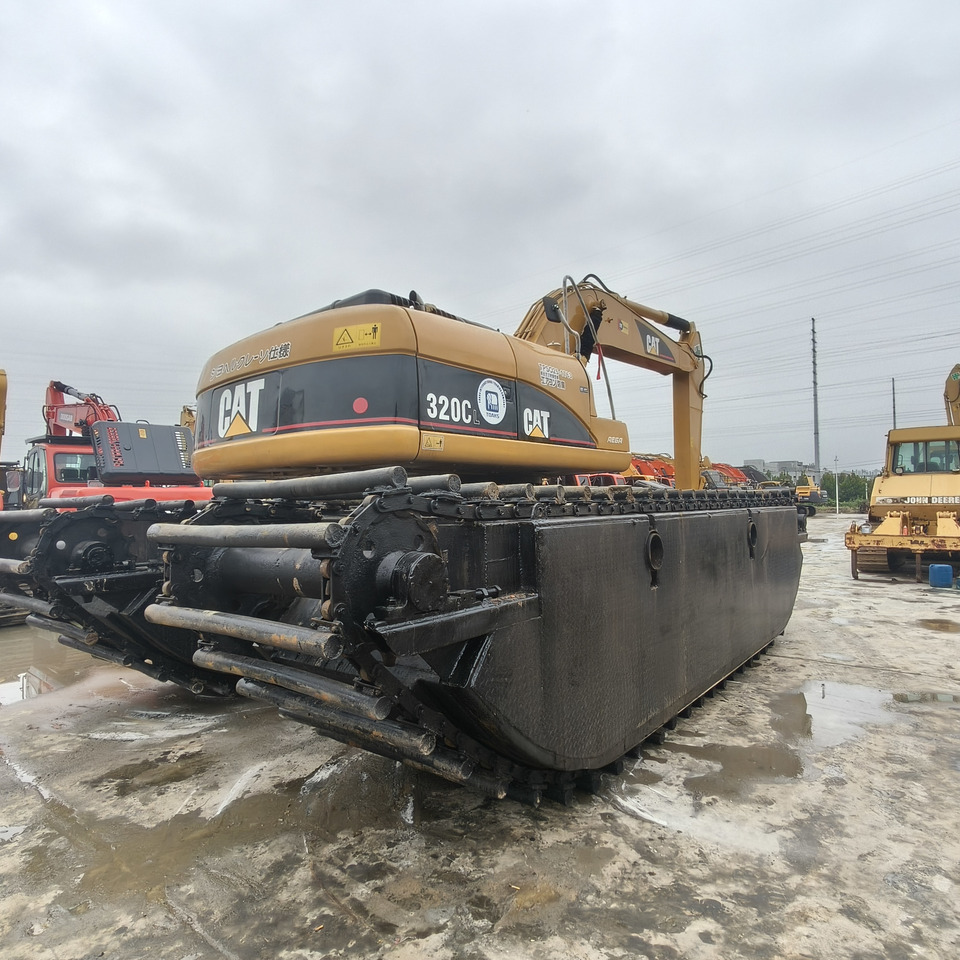 CAT 320C - Amphibious excavator: picture 4 CAT 320C - Amphibious excavator: picture 4