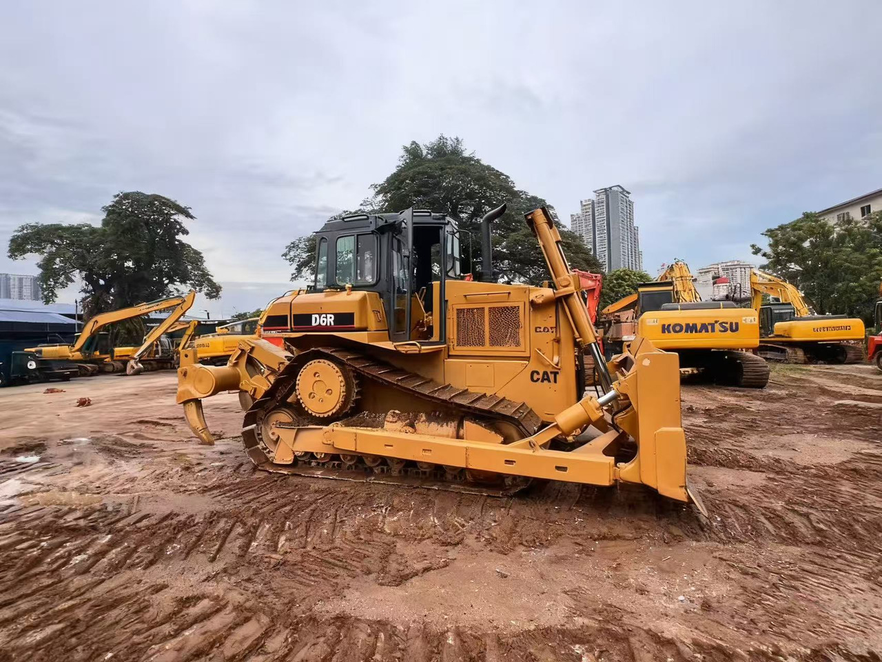 CATERPILLAR D6R - Bulldozer: picture 2 CATERPILLAR D6R - Bulldozer: picture 2