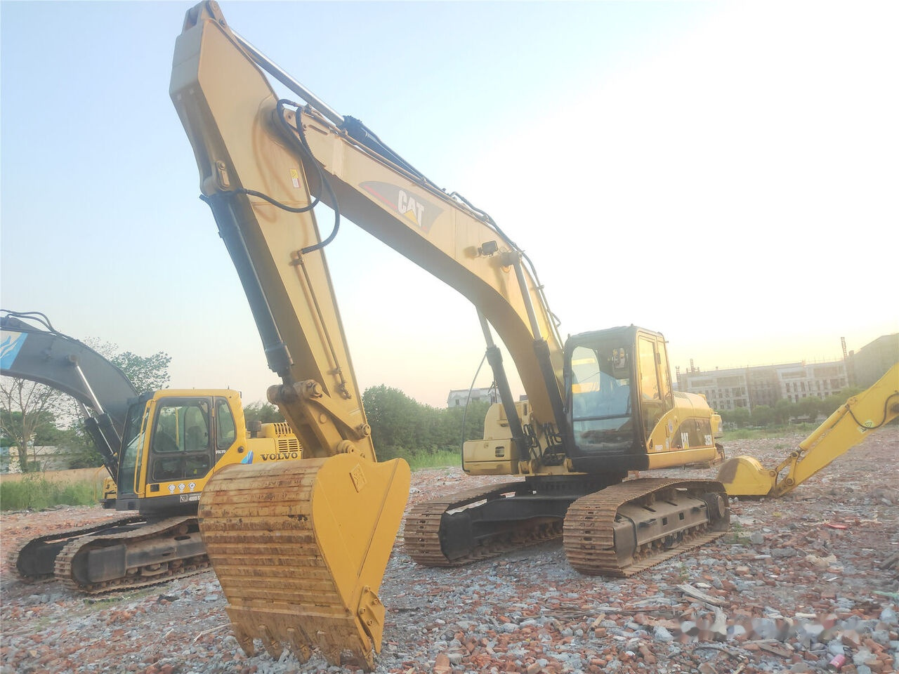 Caterpillar 325C - Crawler excavator: picture 3 Caterpillar 325C - Crawler excavator: picture 3