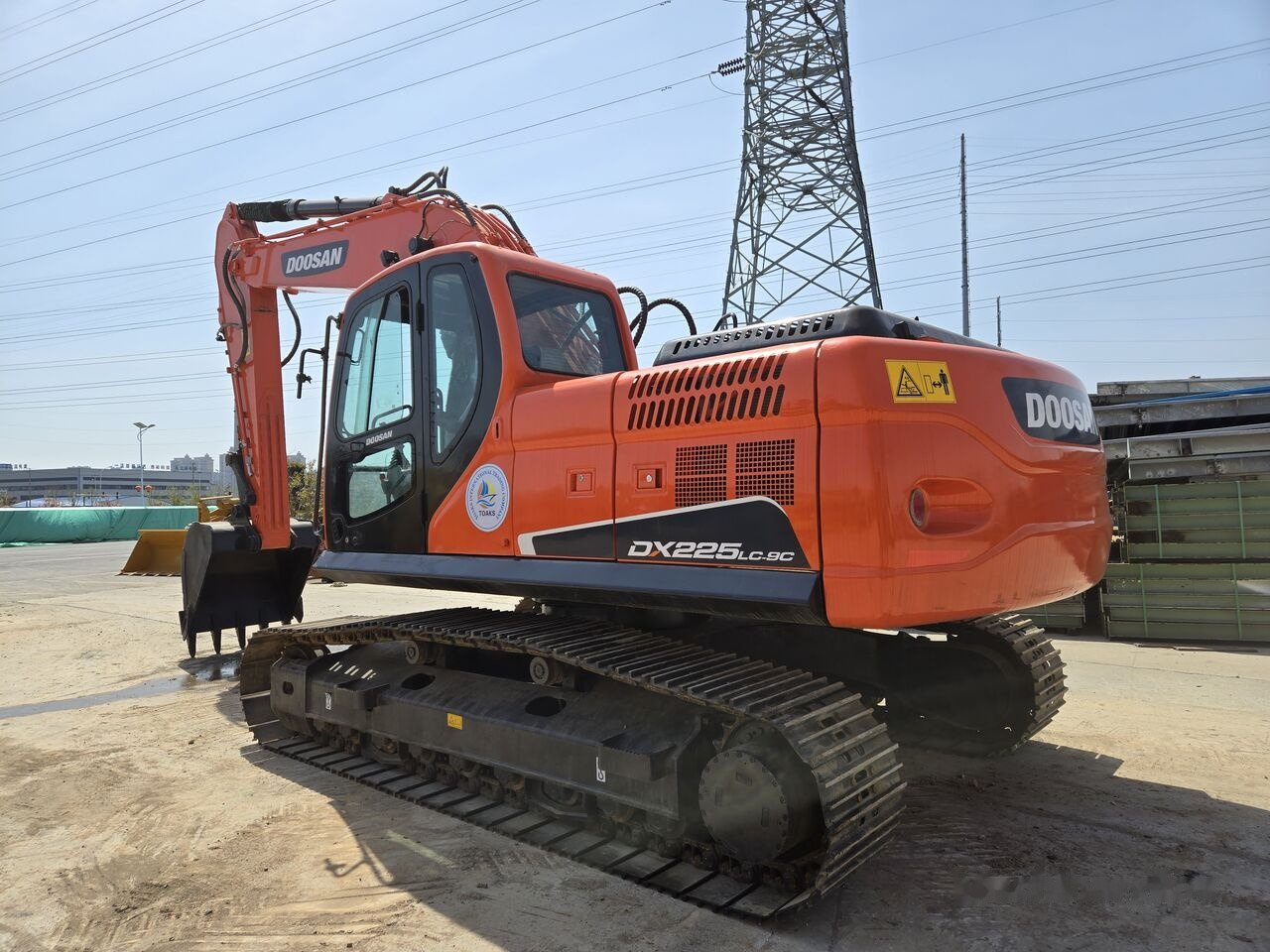 Doosan DX225 - Crawler excavator: picture 2 Doosan DX225 - Crawler excavator: picture 2