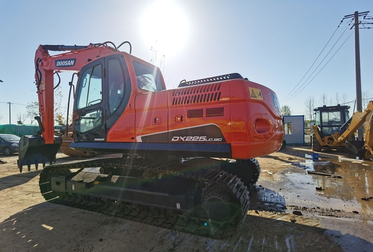 Doosan DX225LC - Crawler excavator: picture 3 Doosan DX225LC - Crawler excavator: picture 3