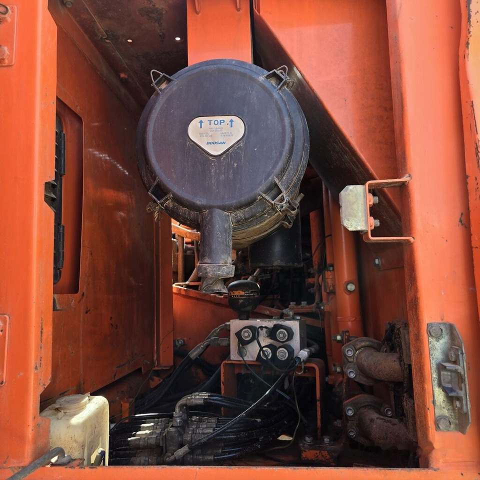 Doosan DX225LCA - Crawler excavator: picture 1 Doosan DX225LCA - Crawler excavator: picture 1
