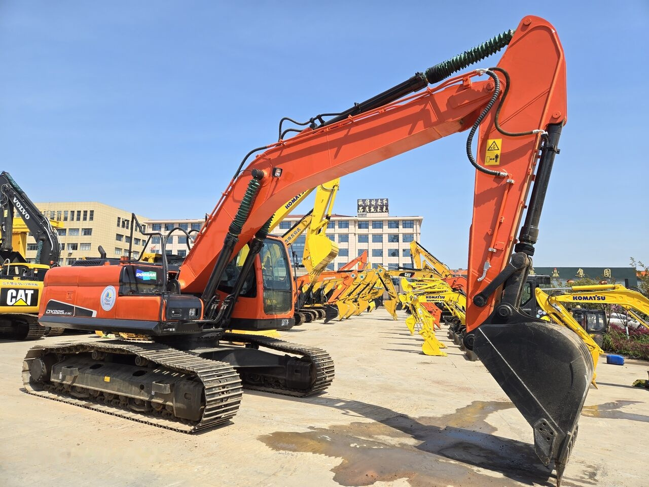 Doosan DX300 - Crawler excavator: picture 4 Doosan DX300 - Crawler excavator: picture 4