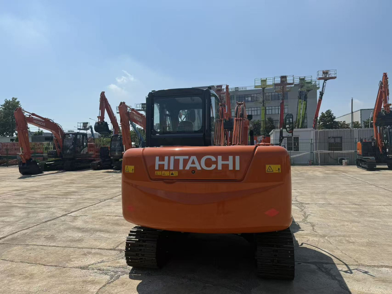 HITACHI ZX60 - Excavator: picture 2 HITACHI ZX60 - Excavator: picture 2