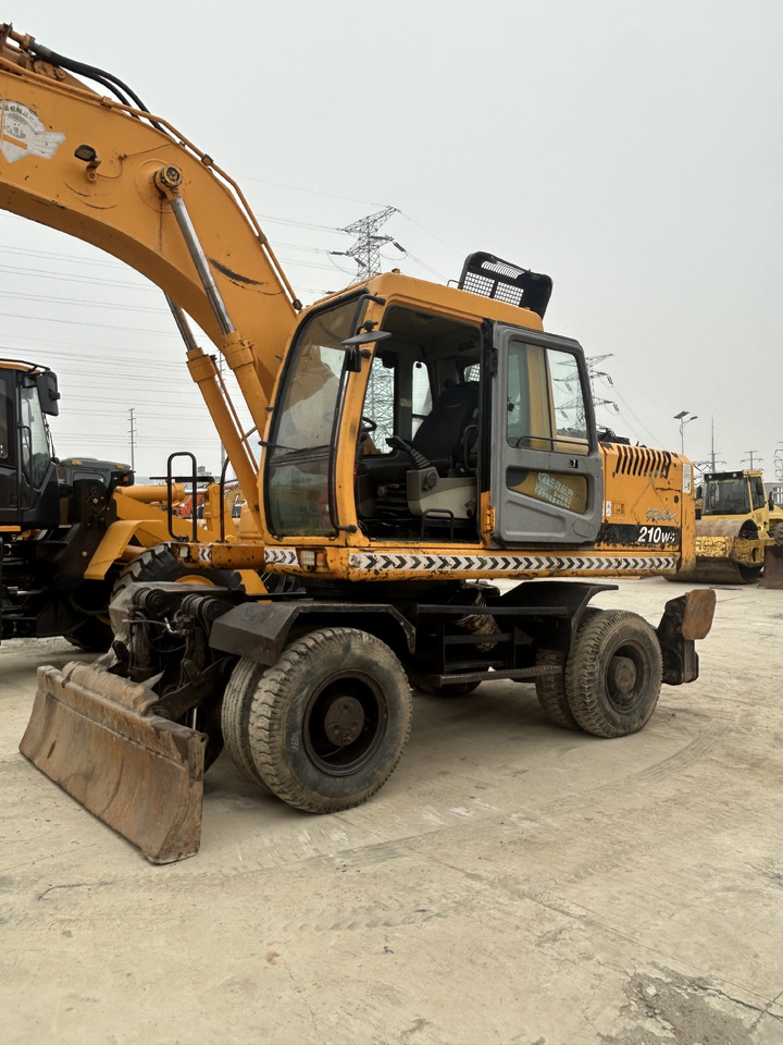 HYUNDAI R210W-7 - Wheel excavator: picture 5 HYUNDAI R210W-7 - Wheel excavator: picture 5