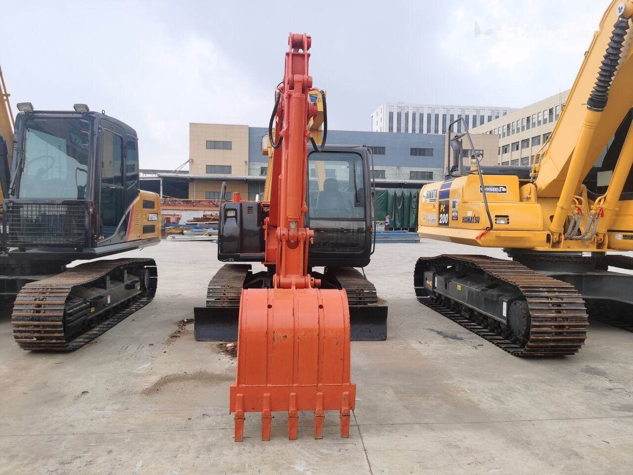 Mini excavator Hitachi ZX70: picture 6