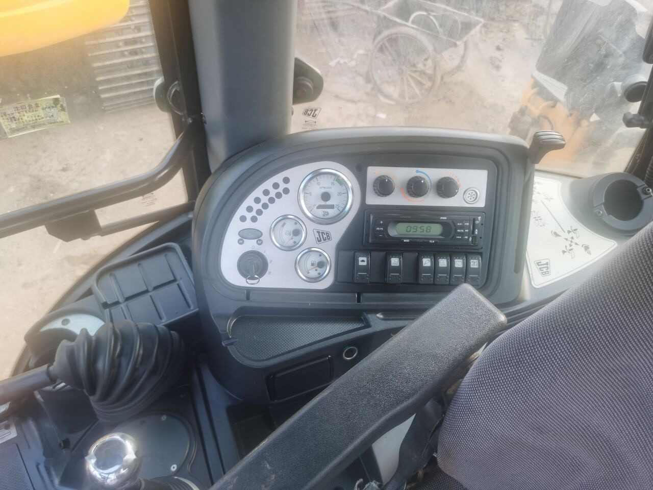 JCB 3CX - Backhoe loader: picture 3 JCB 3CX - Backhoe loader: picture 3