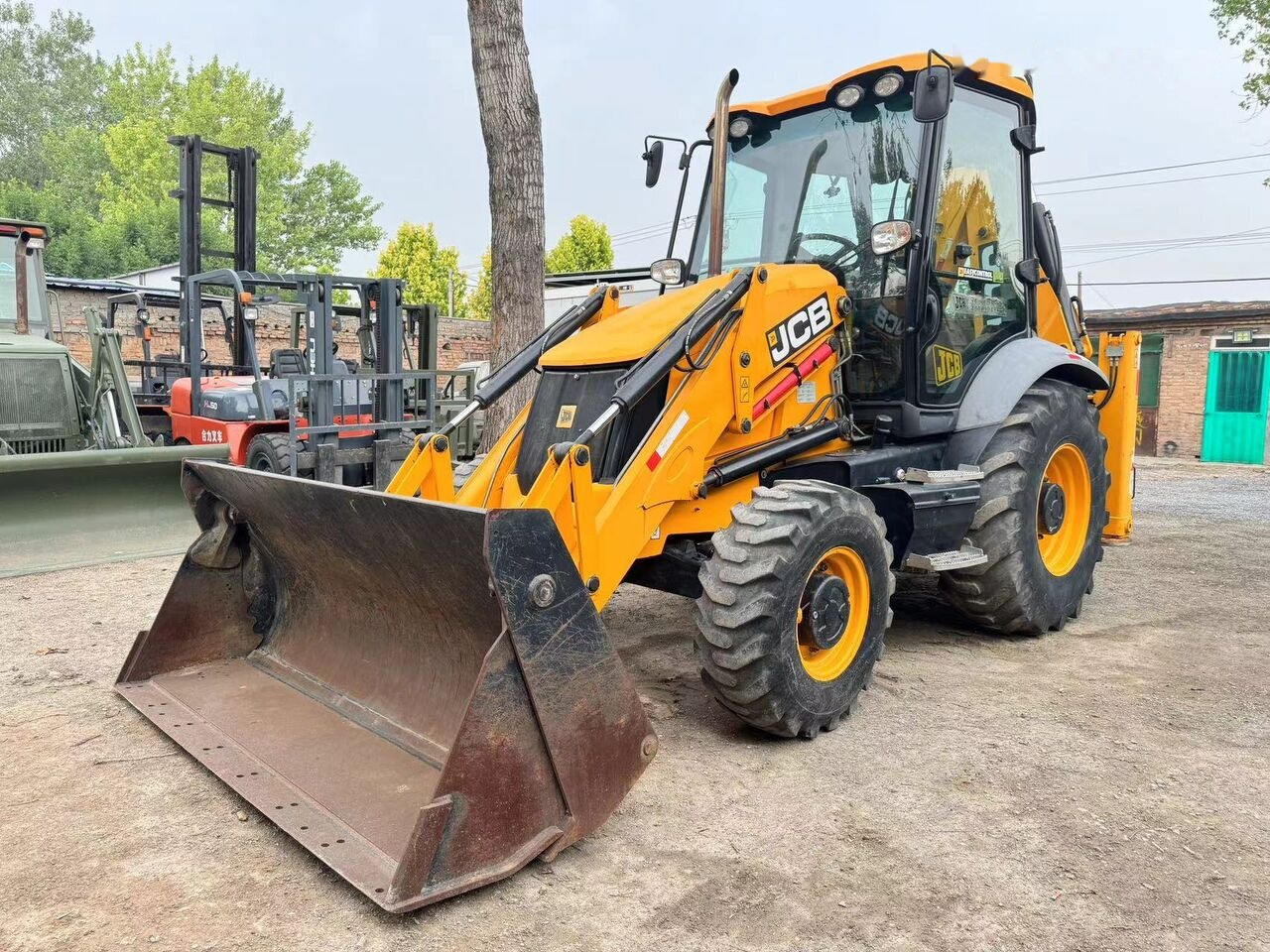 Leasing of JCB 3CX Telescopic Arm Plus Four in One Bucket JCB 3CX Telescopic Arm Plus Four in One Bucket: picture 11