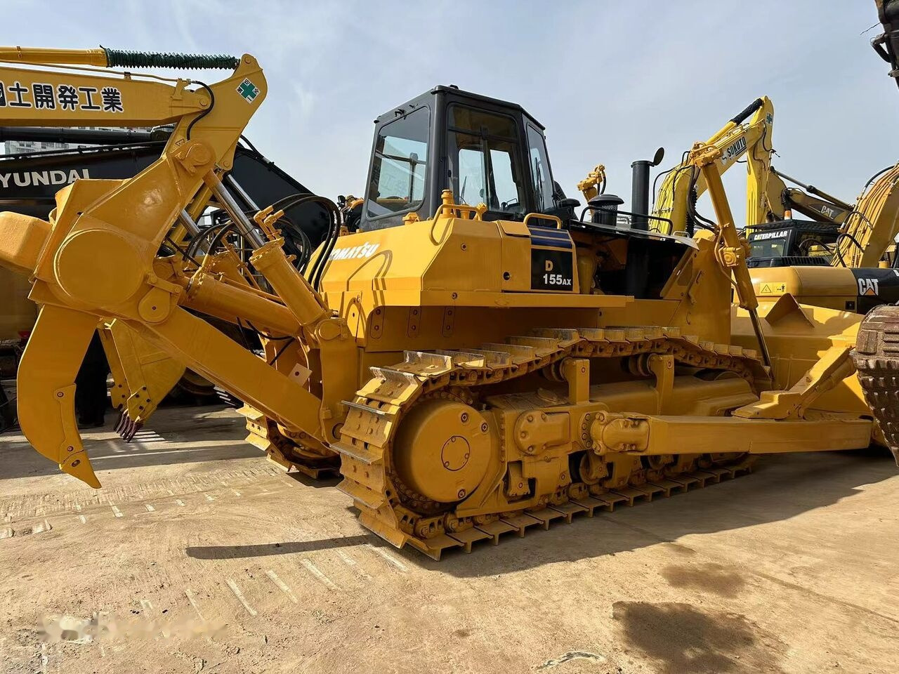 Komatsu D155A-5 - Bulldozer: picture 1 Komatsu D155A-5 - Bulldozer: picture 1