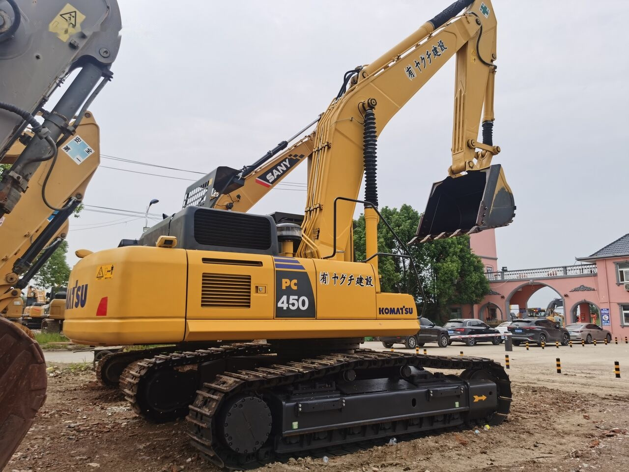 Komatsu PC450-8 - Crawler excavator: picture 3 Komatsu PC450-8 - Crawler excavator: picture 3