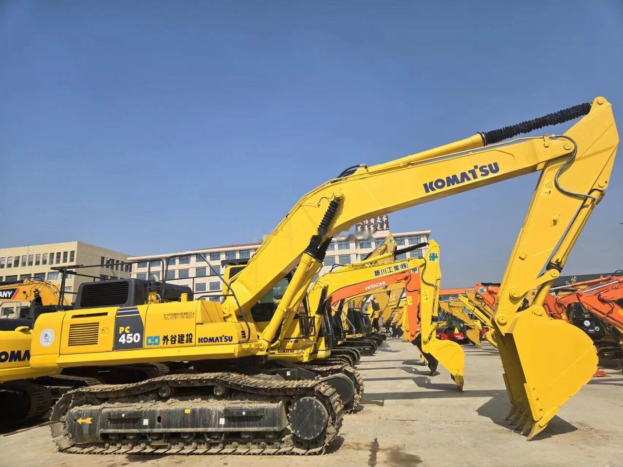 Komatsu PC450-8 - Crawler excavator: picture 3 Komatsu PC450-8 - Crawler excavator: picture 3