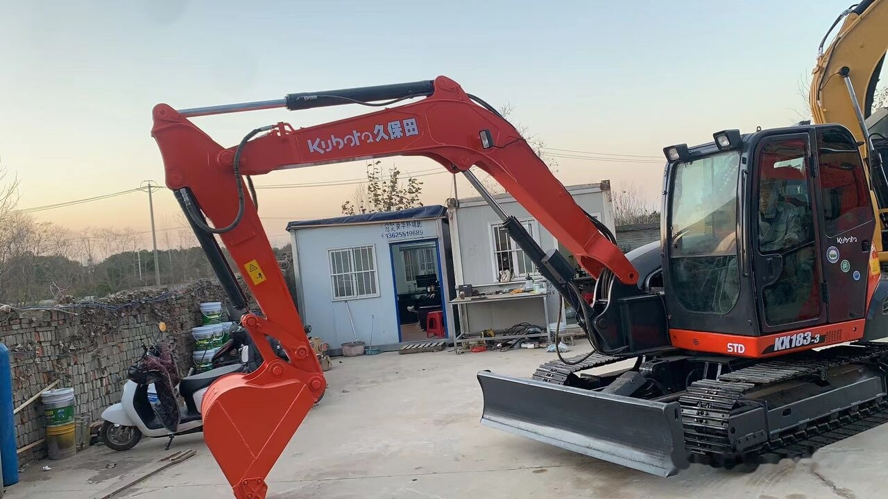 Kubota KX183 - Crawler excavator: picture 3 Kubota KX183 - Crawler excavator: picture 3