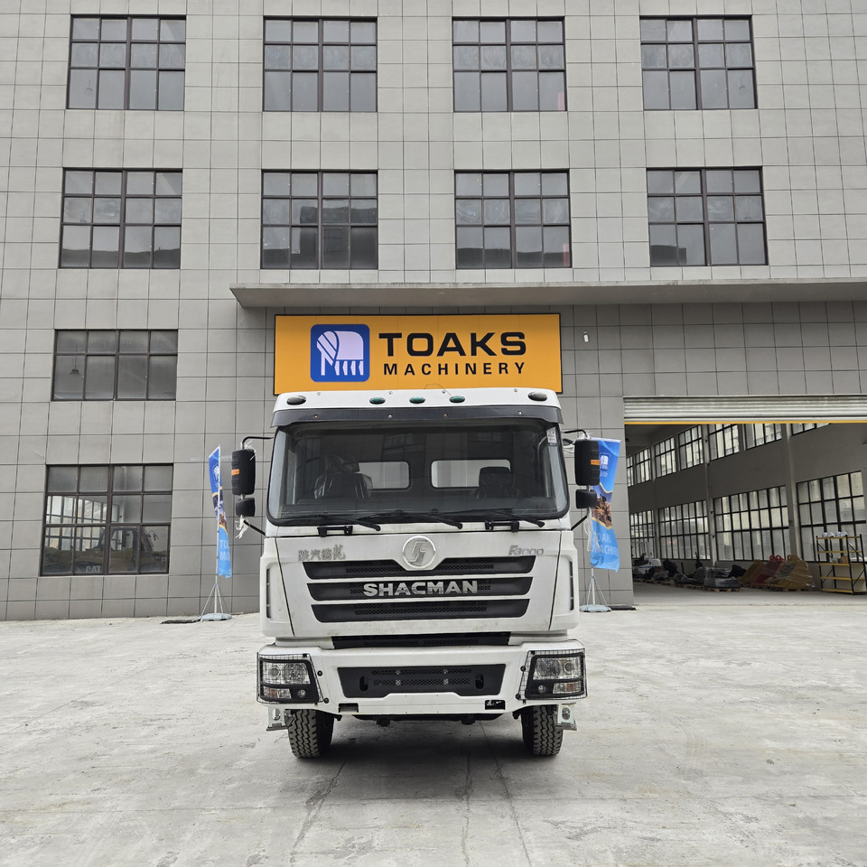 SHACMAN 6*4 Right Hand Drive - Tipper: picture 2 SHACMAN 6*4 Right Hand Drive - Tipper: picture 2