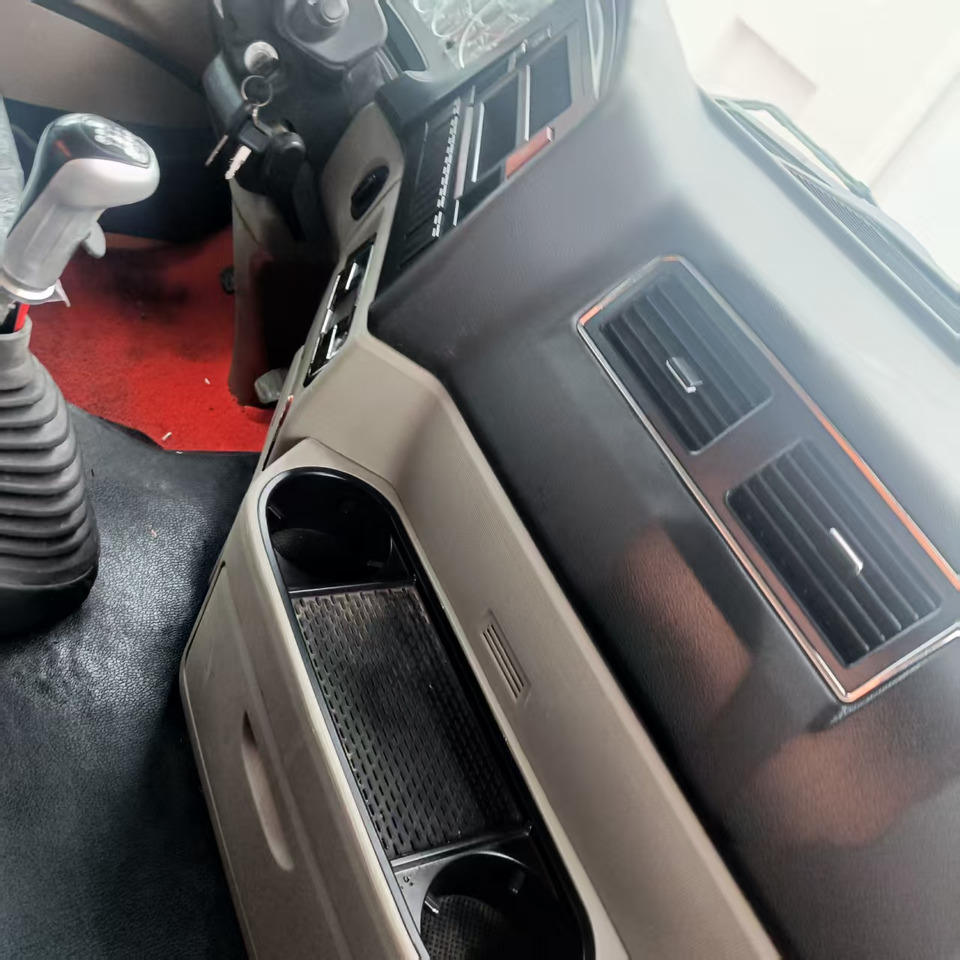 Tipper SINOTRUK HOHAN 6x4: picture 8