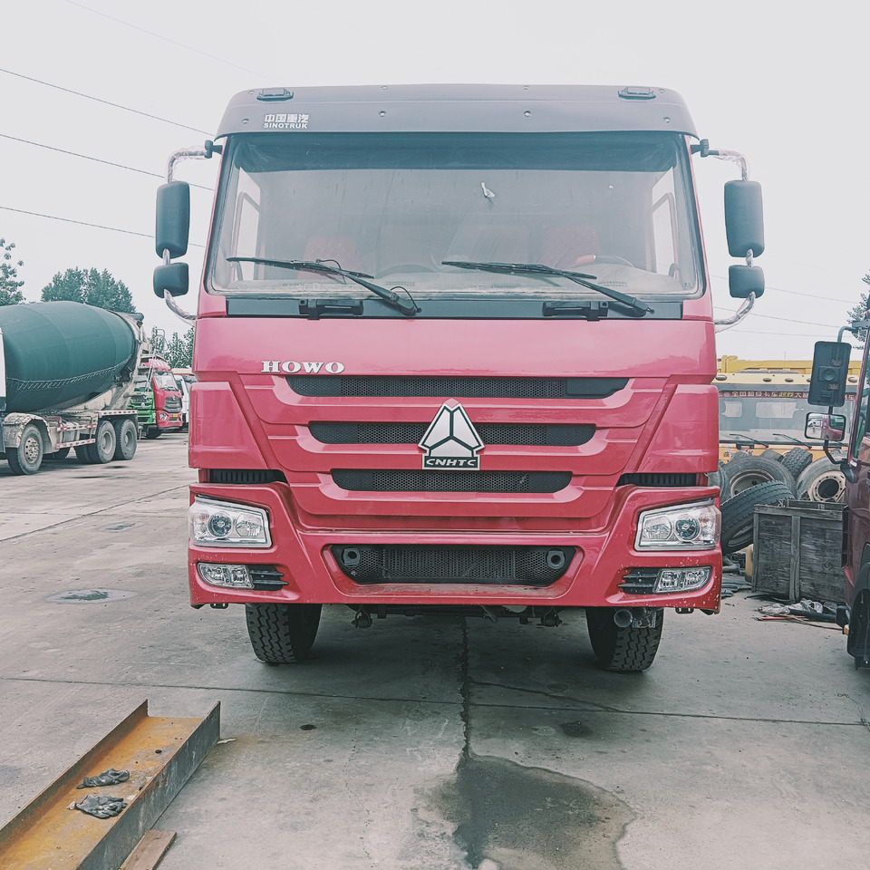 SINOTRUK HOWO - Tipper: picture 2 SINOTRUK HOWO - Tipper: picture 2