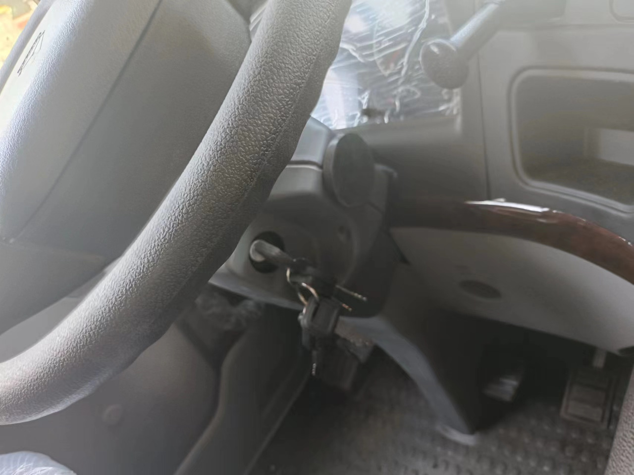 Tipper SINOTRUK HOWO: picture 6