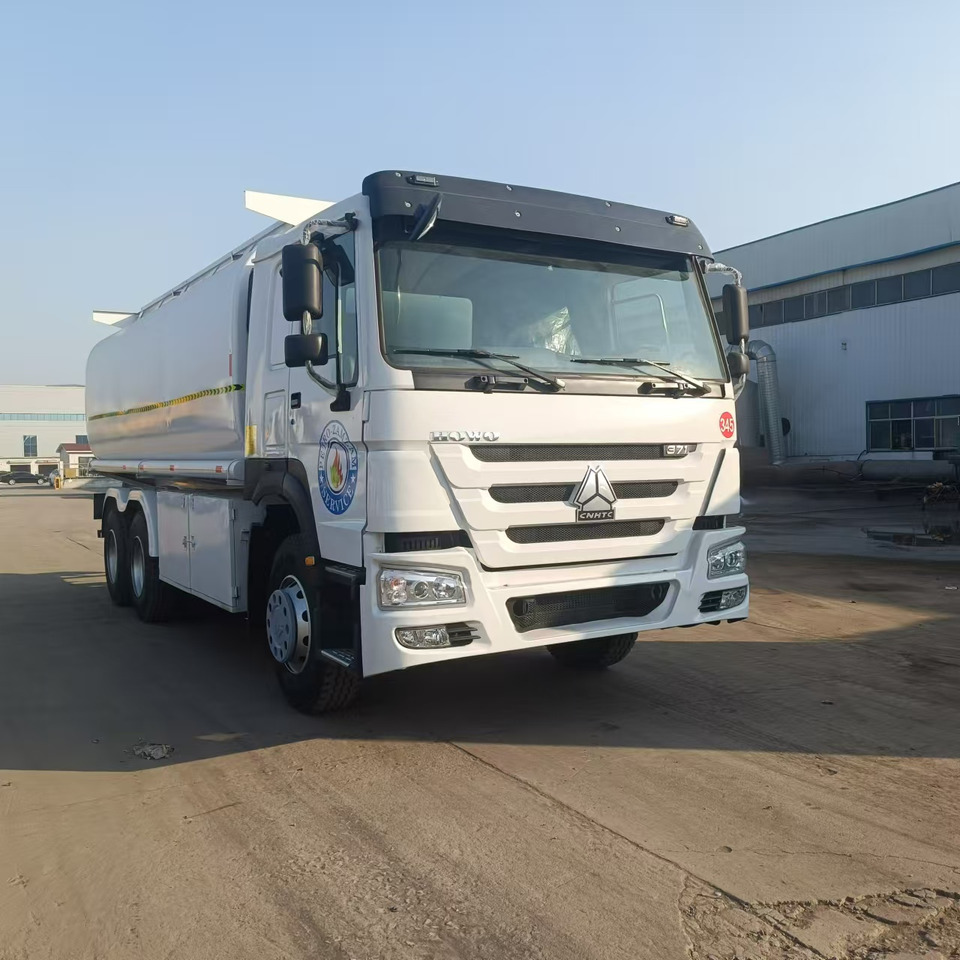 Tanker truck SINOTRUK HOWO: picture 6