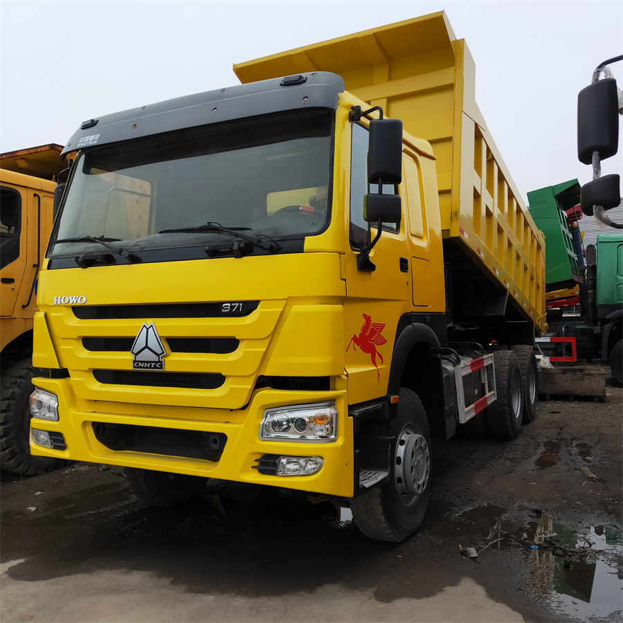 SINOTRUK HOWO - Tipper: picture 5 SINOTRUK HOWO - Tipper: picture 5