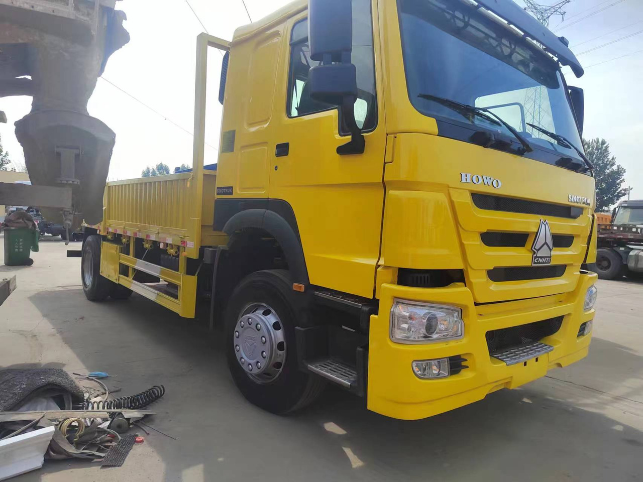 SINOTRUK HOWO - Tipper: picture 2 SINOTRUK HOWO - Tipper: picture 2