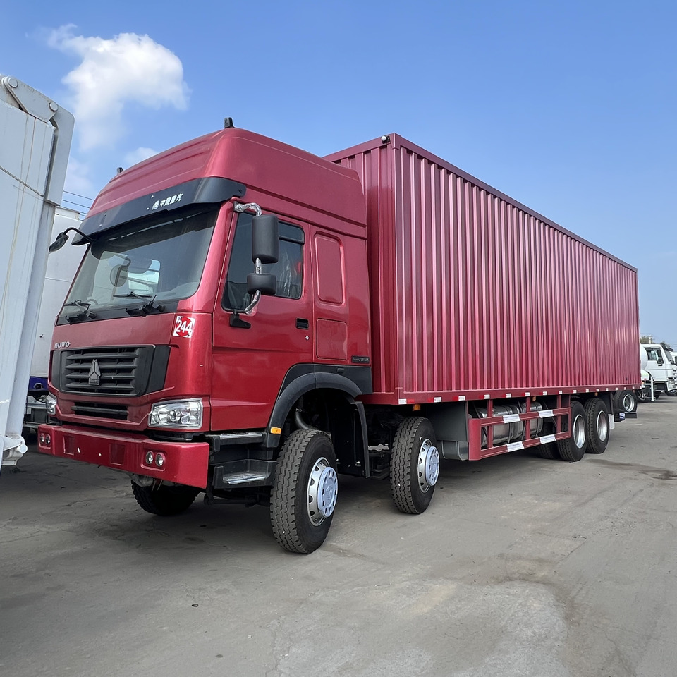 SINOTRUK HOWO - Box truck: picture 1 SINOTRUK HOWO - Box truck: picture 1