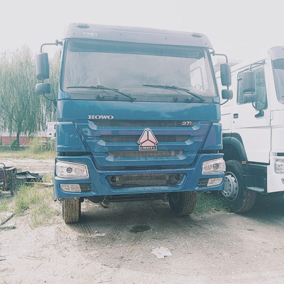 SINOTRUK HOWO - Tipper: picture 2 SINOTRUK HOWO - Tipper: picture 2