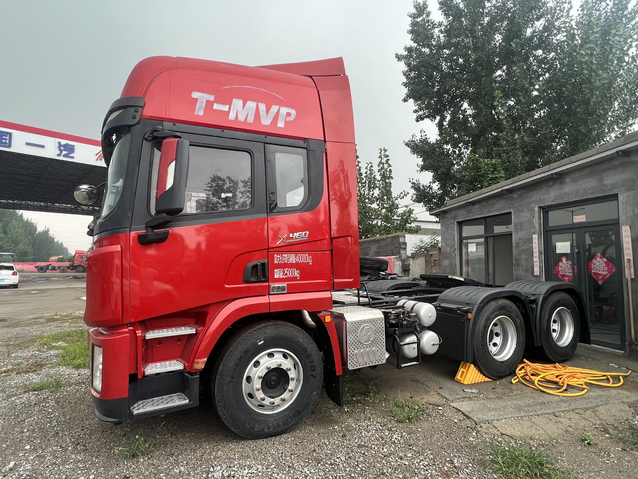 SHACMAN X3000 - Tractor unit: picture 2 SHACMAN X3000 - Tractor unit: picture 2
