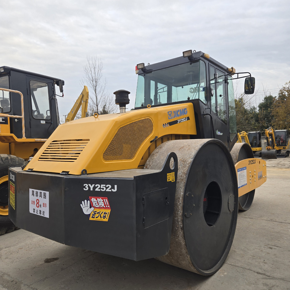 XCMG 3Y252J - Road roller: picture 5 XCMG 3Y252J - Road roller: picture 5