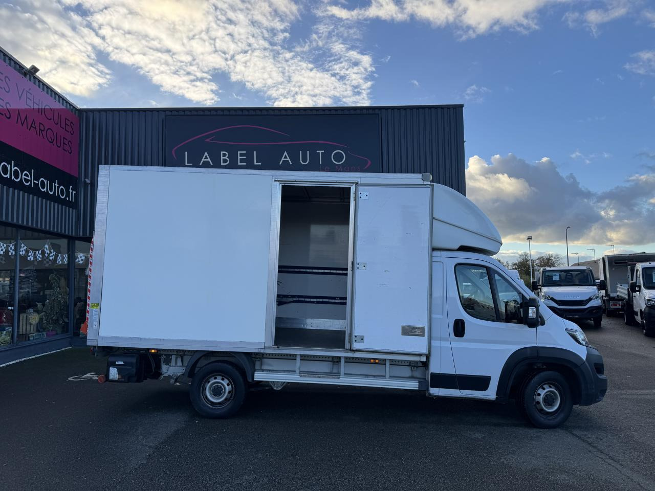 FIAT DUCATO 3T5 CAISSE + HAYON 2.3 MJT 140CH - Closed box van: picture 1 FIAT DUCATO 3T5 CAISSE + HAYON 2.3 MJT 140CH - Closed box van: picture 1
