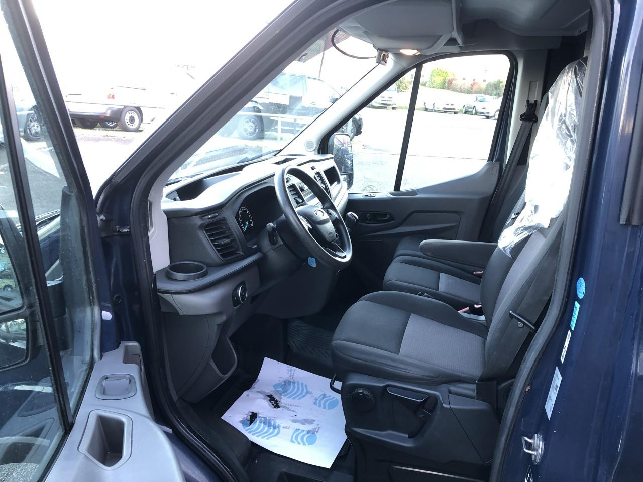 FORD Transit 350 L3H2 2.0 EcoBlue 130ch Frigorifique Ambiente - Panel van: picture 4 FORD Transit 350 L3H2 2.0 EcoBlue 130ch Frigorifique Ambiente - Panel van: picture 4