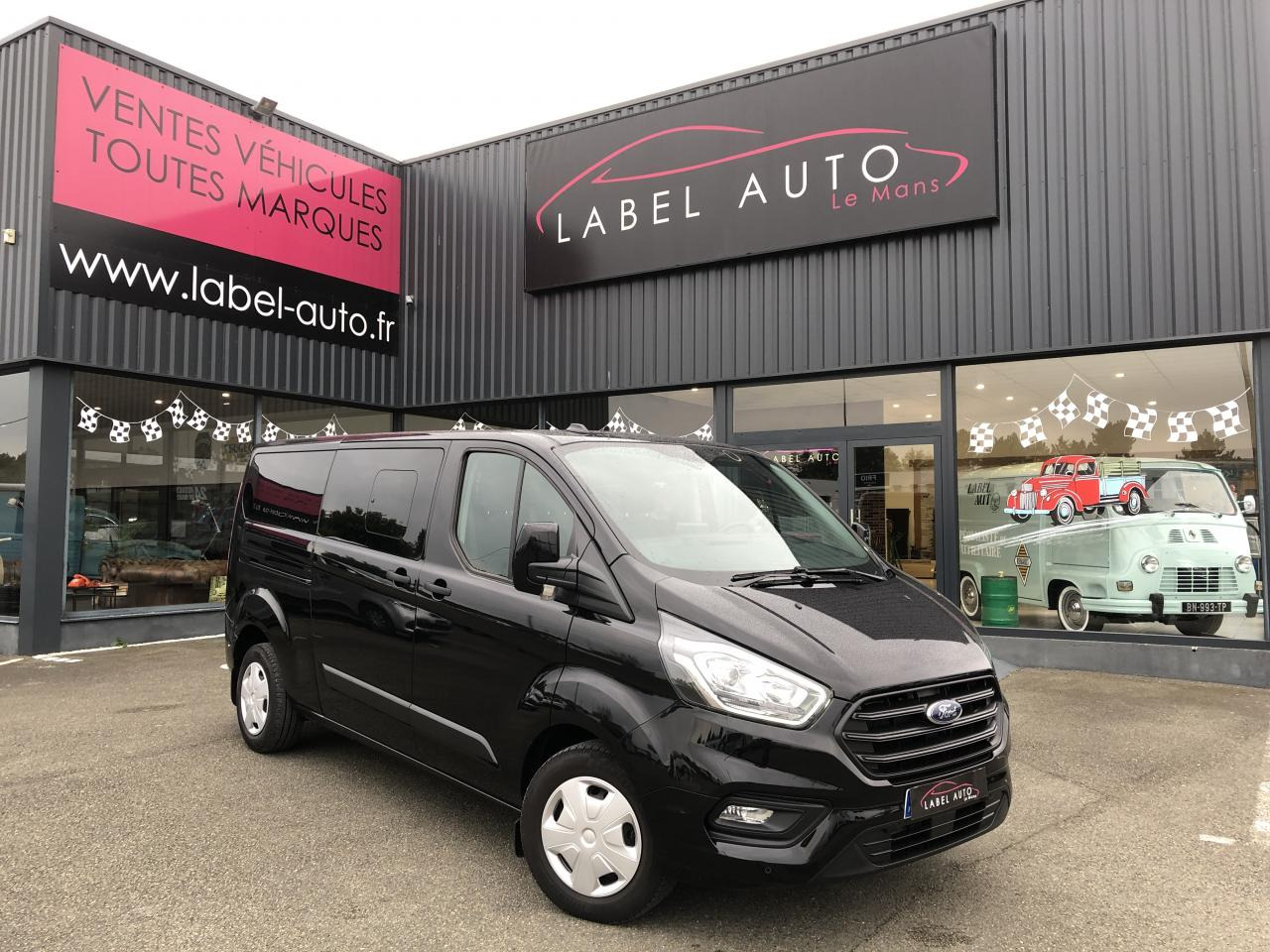 FORD transit custom kombi Transit Custom 2.0 EcoBlue 130 ch BVA S&S combi 9 places 320 L2H1 Trend Business - People carrier: picture 5 FORD transit custom kombi Transit Custom 2.0 EcoBlue 130 ch BVA S&S combi 9 places 320 L2H1 Trend Business - People carrier: picture 5