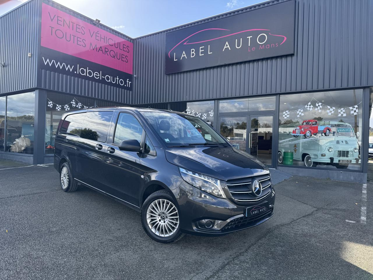 MERCEDES Vito MIXTO Extra Long 3.05t 119 CDI BlueEfficiency - BVA 9G-Tronic Propulsion MIXTO - BM 447 first - Panel van: picture 2 MERCEDES Vito MIXTO Extra Long 3.05t 119 CDI BlueEfficiency - BVA 9G-Tronic Propulsion MIXTO - BM 447 first - Panel van: picture 2