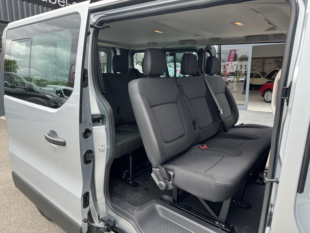 NISSAN Primastar N-Connecta 3.0t L2H1 2.0 dCi - 150 - BV DCT - S/S II 2021 COMBI Combi L2H1 PHASE 2 - People carrier: picture 5 NISSAN Primastar N-Connecta 3.0t L2H1 2.0 dCi - 150 - BV DCT - S/S II 2021 COMBI Combi L2H1 PHASE 2 - People carrier: picture 5