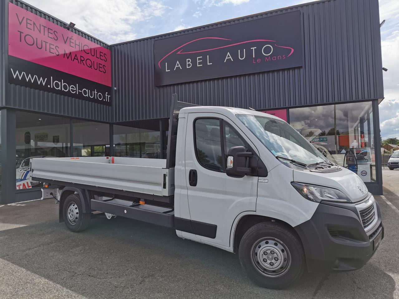 PEUGEOT BOXER 3T5 PLATEAU 4M20 2.2 HDI 140CH - Other machinery: picture 1 PEUGEOT BOXER 3T5 PLATEAU 4M20 2.2 HDI 140CH - Other machinery: picture 1