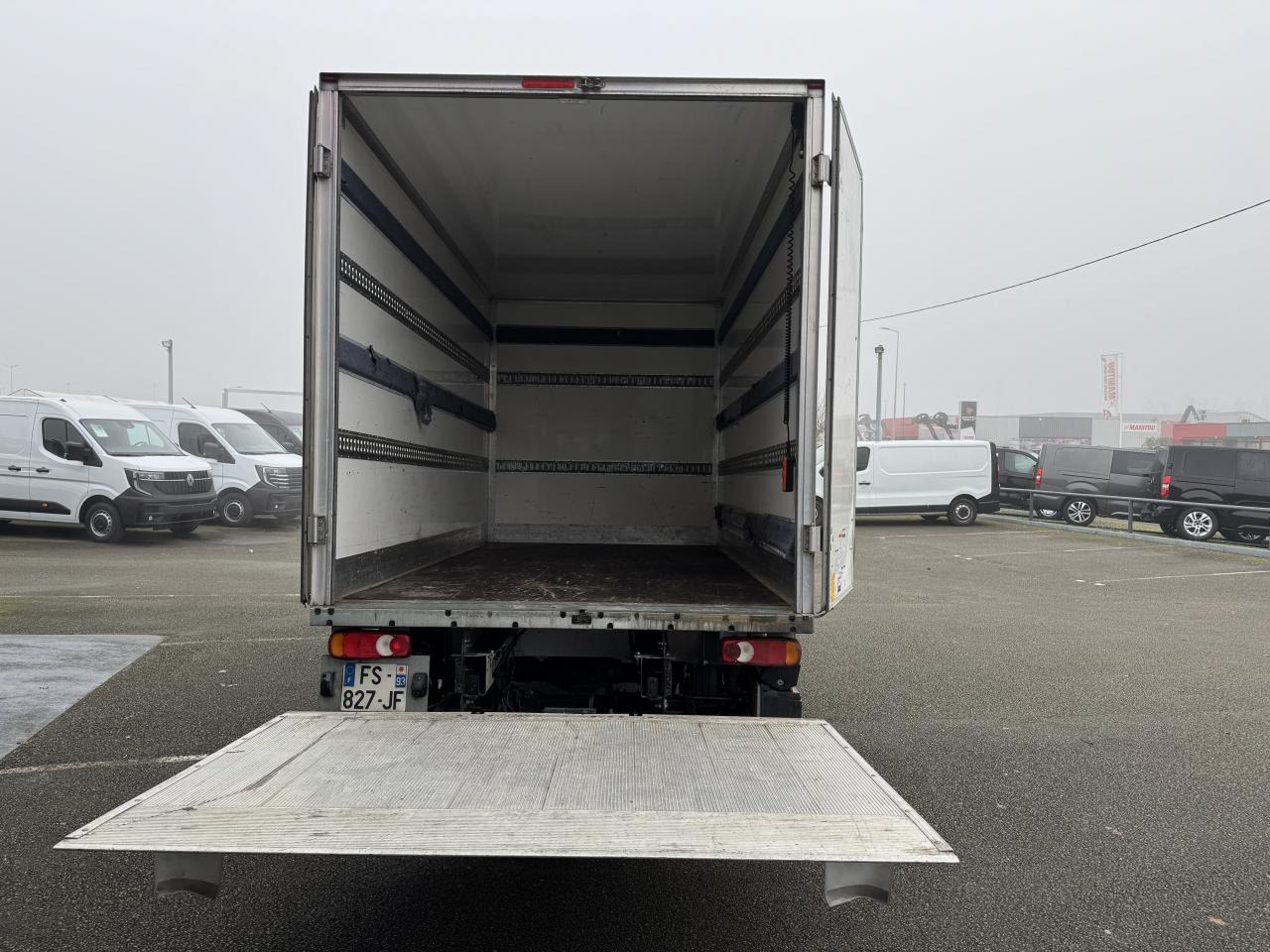 RENAULT Master Confort R3500 L2 2.3 dCi - 130 III CHASSIS CABINE Châssis Cabine L2 Propulsion PHASE 3 - Other machinery: picture 3 RENAULT Master Confort R3500 L2 2.3 dCi - 130 III CHASSIS CABINE Châssis Cabine L2 Propulsion PHASE 3 - Other machinery: picture 3