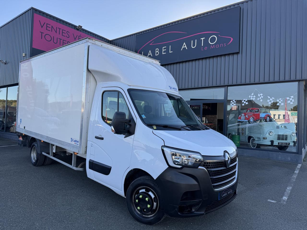 RENAULT Master Confort R3500 L2 2.3 dCi - 130 III CHASSIS CABINE Châssis Cabine L2 Propulsion PHASE 3 - Other machinery: picture 2 RENAULT Master Confort R3500 L2 2.3 dCi - 130 III CHASSIS CABINE Châssis Cabine L2 Propulsion PHASE 3 - Other machinery: picture 2