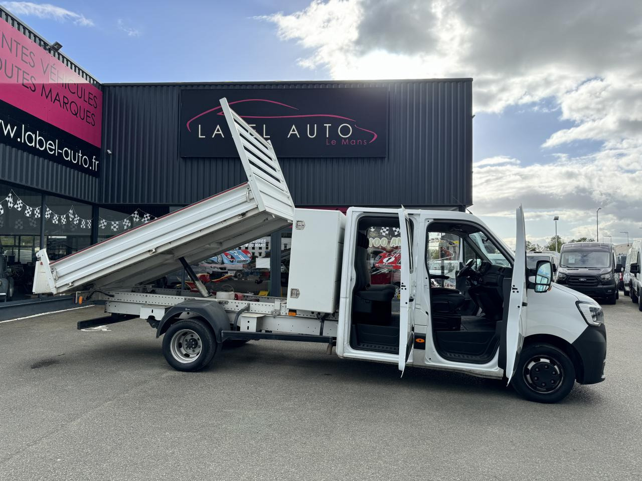 RENAULT Master Confort R3500RJ L4 2.3 dCi - 130 III CHASSIS DOUBLE CABINE Châssis Double Cabine L4 Pr - Other machinery: picture 1 RENAULT Master Confort R3500RJ L4 2.3 dCi - 130 III CHASSIS DOUBLE CABINE Châssis Double Cabine L4 Pr - Other machinery: picture 1