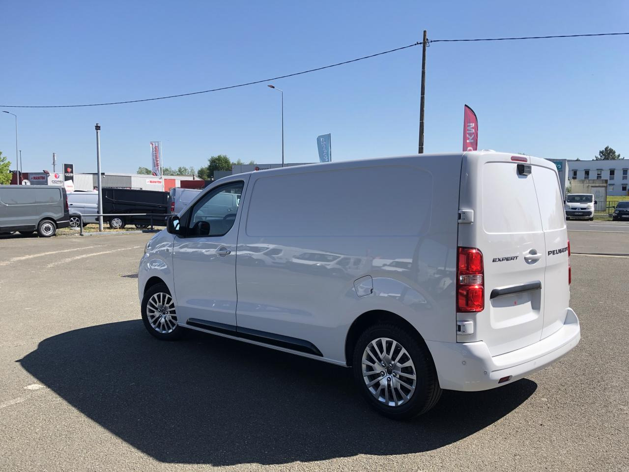 New Panel van PEUGEOT Expert M 2.0 BlueHDi - 180 S&S - BV EAT8  III FOURGON Fourgon PHASE 2: picture 9