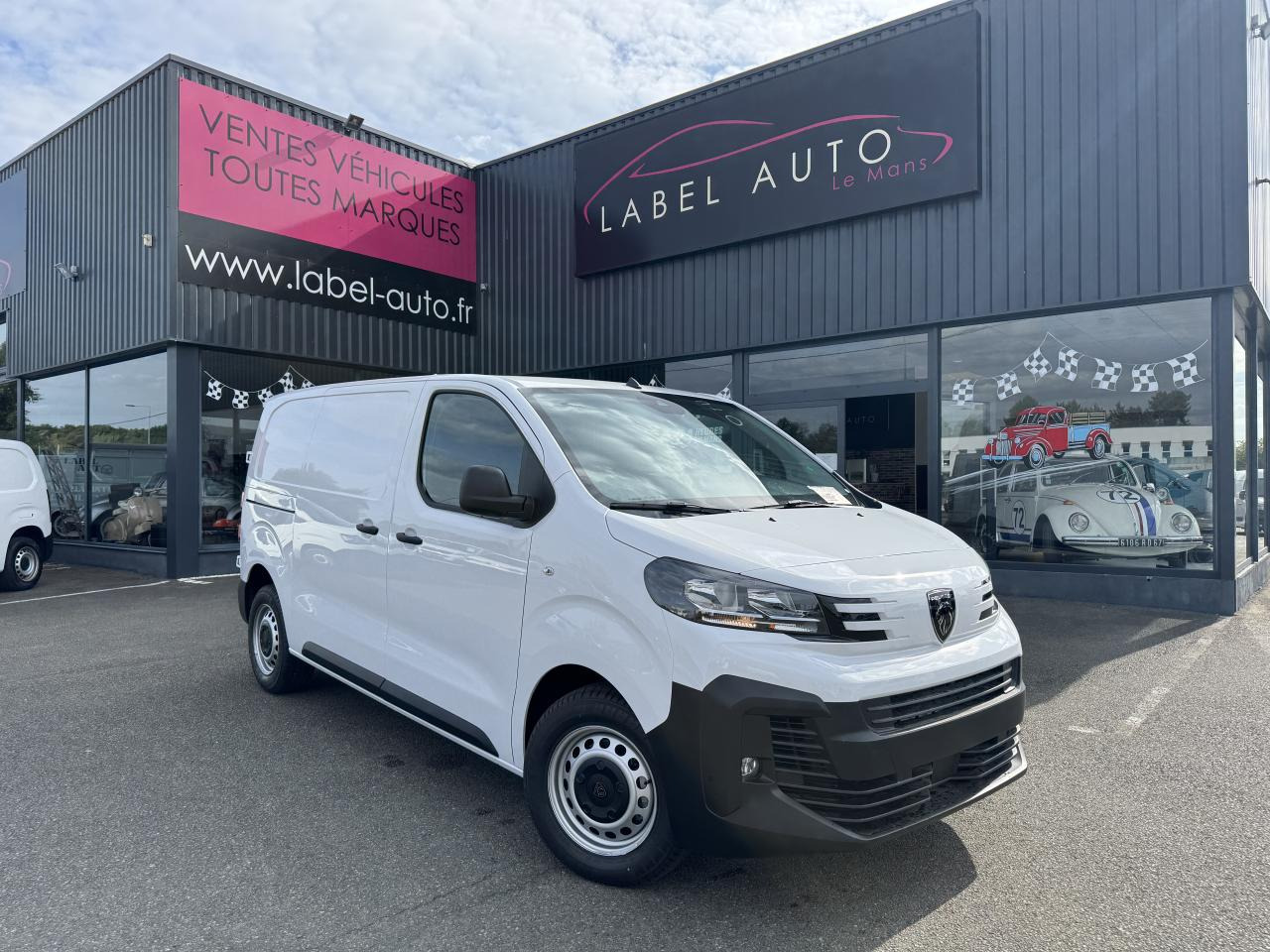 PEUGEOT expert M 2.0 BLUEHDI 145CH PACK PREMIUM CONNECT - Panel van: picture 1 PEUGEOT expert M 2.0 BLUEHDI 145CH PACK PREMIUM CONNECT - Panel van: picture 1