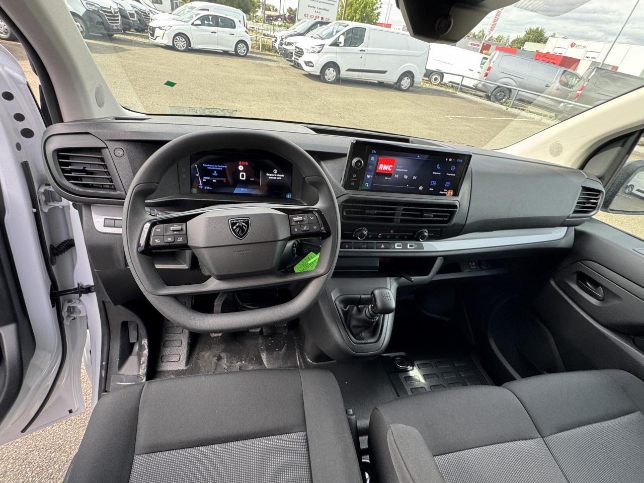 PEUGEOT expert M 2.0 BLUEHDI 145CH PACK PREMIUM CONNECT - Panel van: picture 3 PEUGEOT expert M 2.0 BLUEHDI 145CH PACK PREMIUM CONNECT - Panel van: picture 3