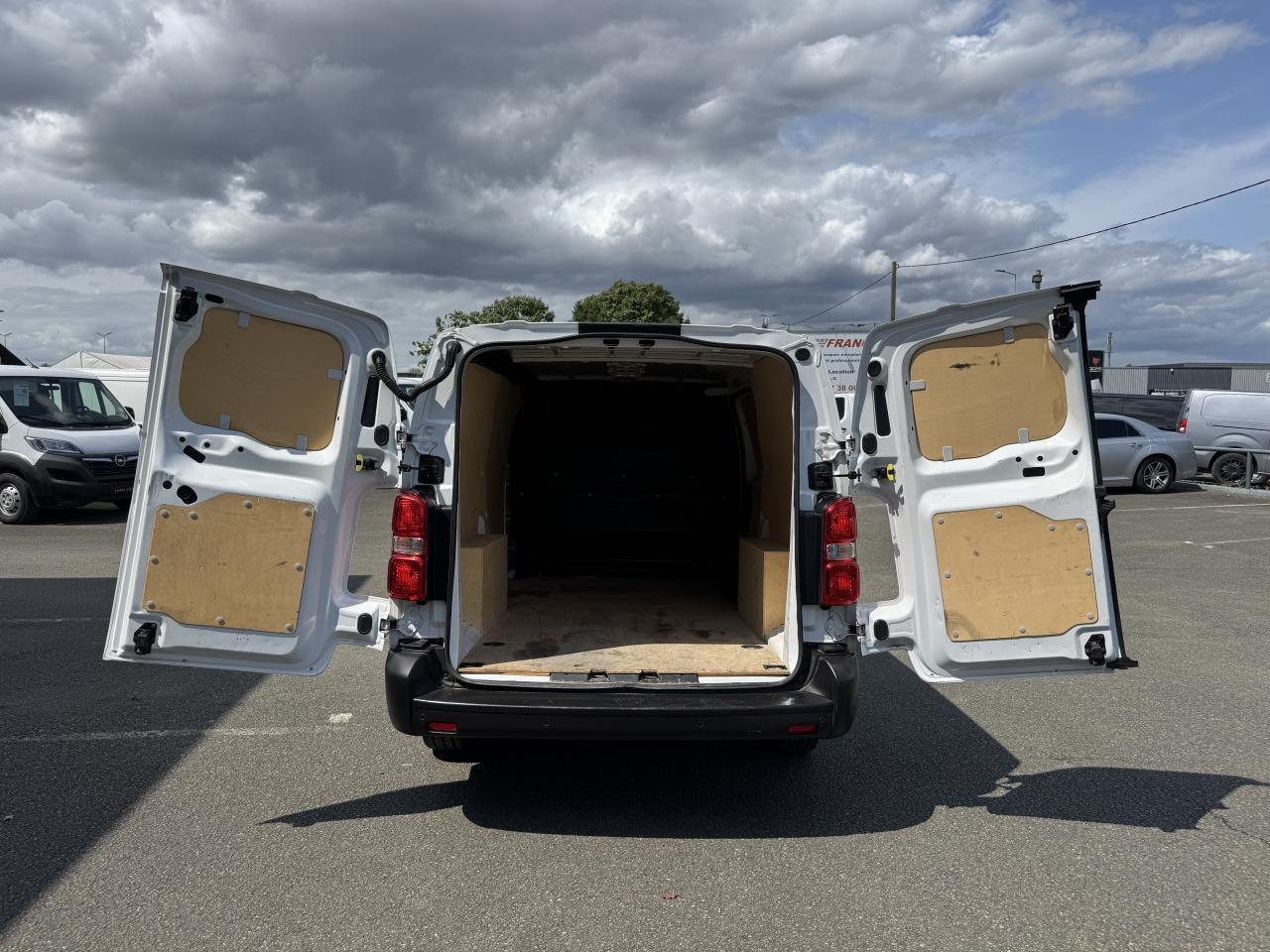 PEUGEOT expert XL 2.0 BLUEHDI 145CH S&S PACK ASPHALT - Panel van: picture 2 PEUGEOT expert XL 2.0 BLUEHDI 145CH S&S PACK ASPHALT - Panel van: picture 2