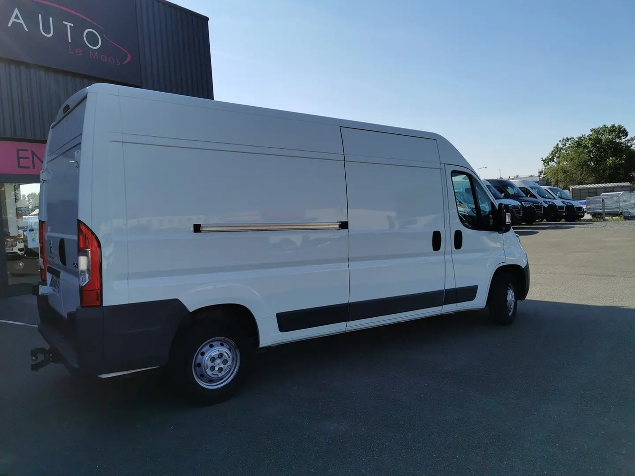 Peugeot Boxer L3H2 3.5 140CH BLUEHDI S&S PACK ASPHALT CONNECT - Panel van: picture 5 Peugeot Boxer L3H2 3.5 140CH BLUEHDI S&S PACK ASPHALT CONNECT - Panel van: picture 5