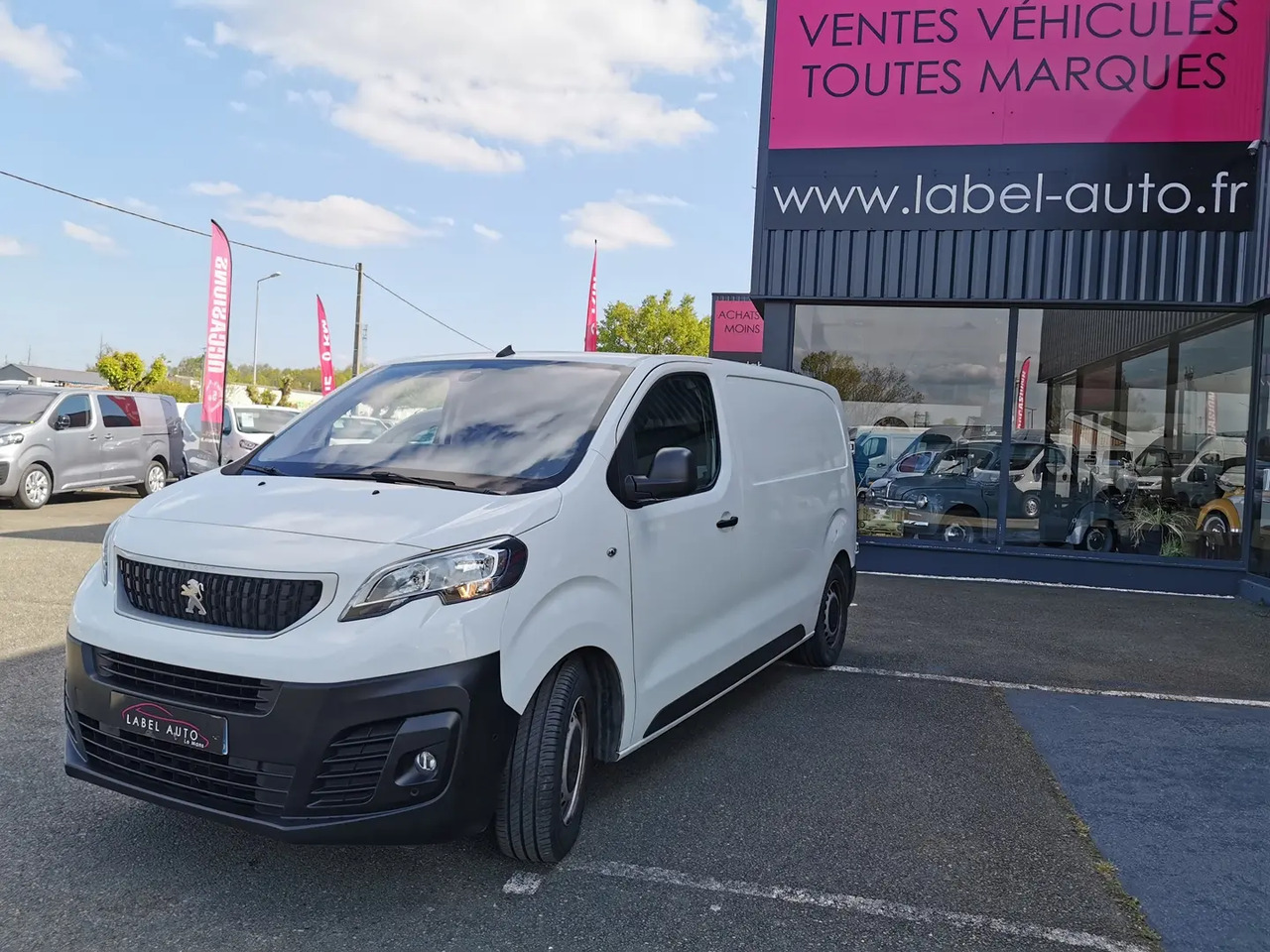 Peugeot Expert LONG 2.0 BLUEHDI 180CH S&S ASPHALT EAT8 - Panel van: picture 5 Peugeot Expert LONG 2.0 BLUEHDI 180CH S&S ASPHALT EAT8 - Panel van: picture 5