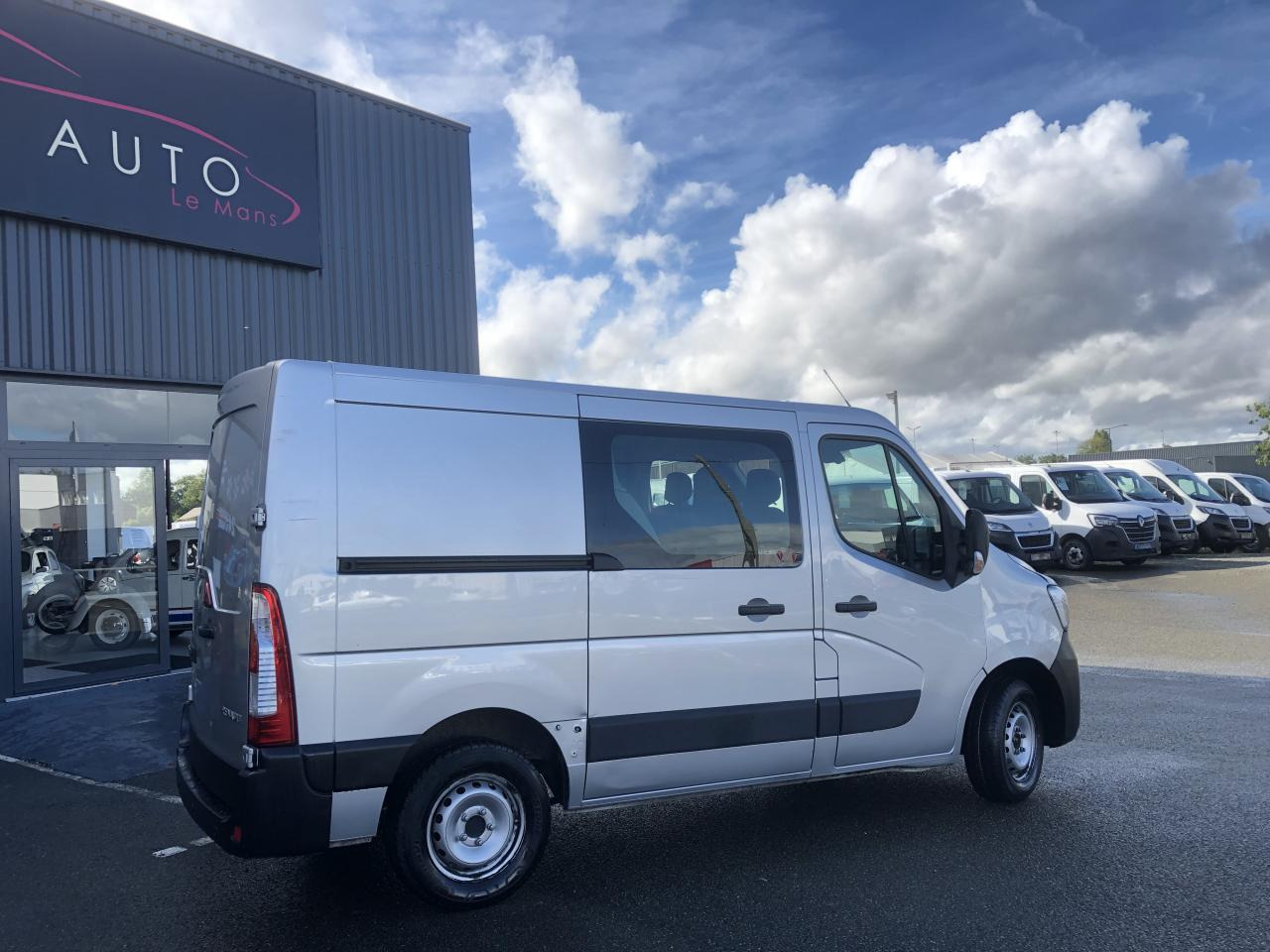 RENAULT CABINE APPROFONDIE 7 PLACES MASTER L1H1 2.3 DCI 135CH GRAND CONFORT - Panel van: picture 5 RENAULT CABINE APPROFONDIE 7 PLACES MASTER L1H1 2.3 DCI 135CH GRAND CONFORT - Panel van: picture 5
